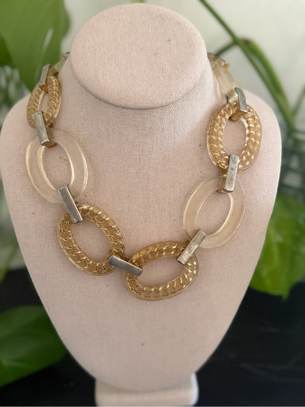 Vintage Kenneth Cole Chunky Gold & Clear Lucite Oval Chain Link Necklace